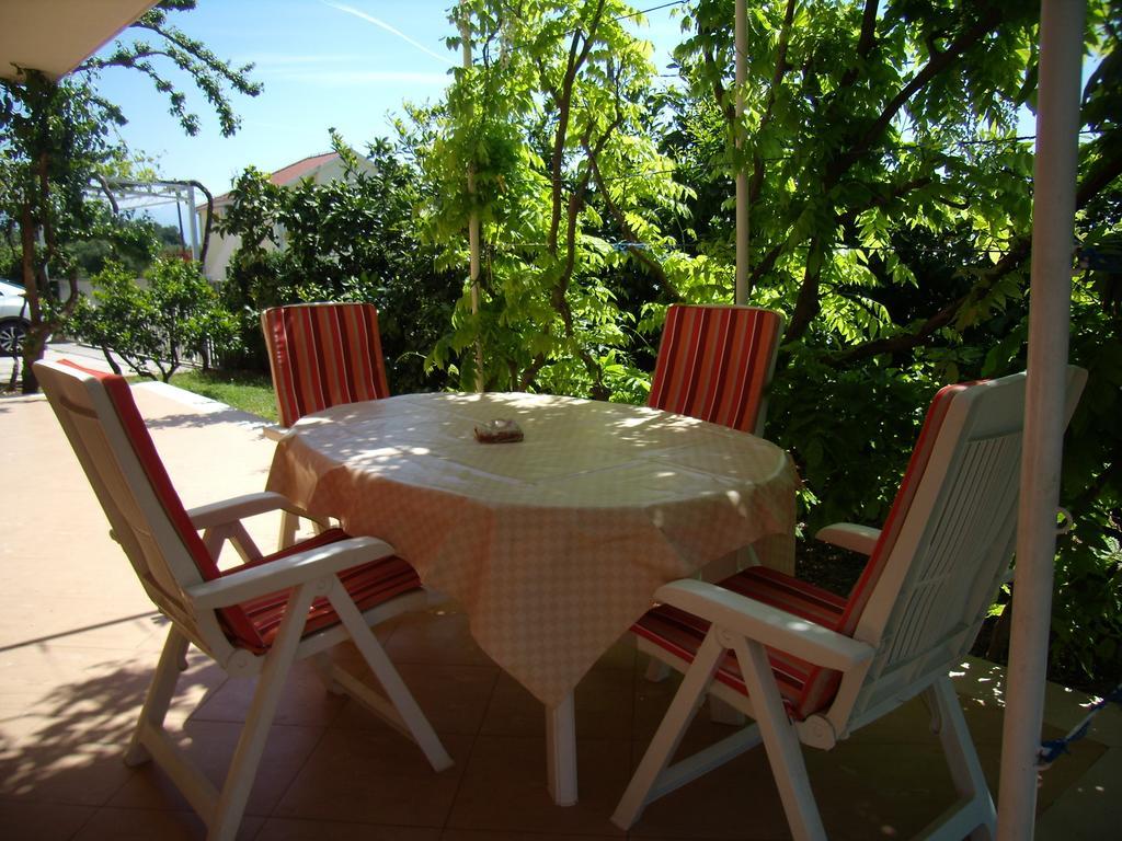 Apartments Natali Kastela Exterior photo