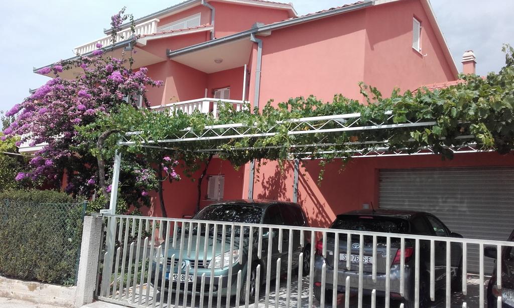 Apartments Natali Kastela Exterior photo